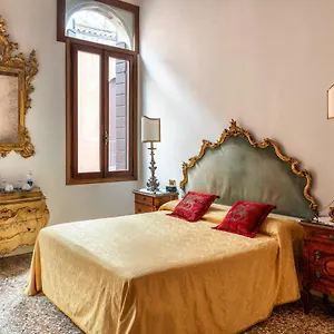 Luxury Venetian Гостевой дом Венеция
